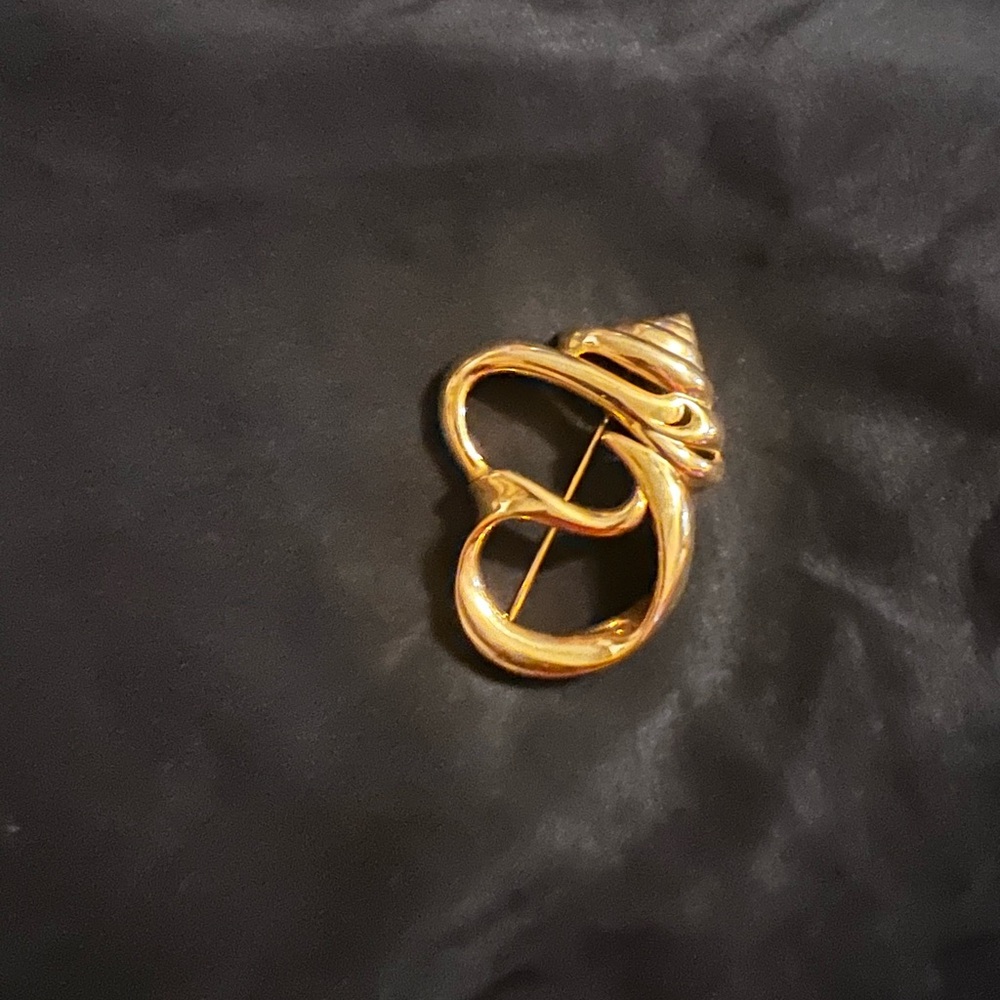 Brooch